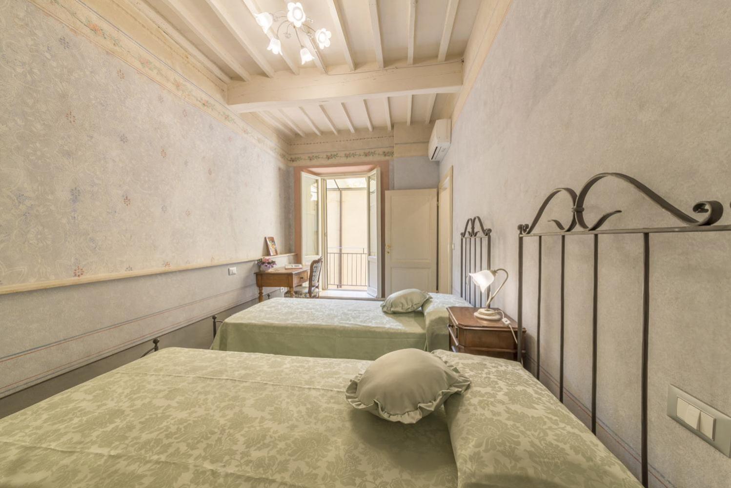 I Bei Ricordi - Historic Centre Apartment 6 Arezzo Exteriör bild
