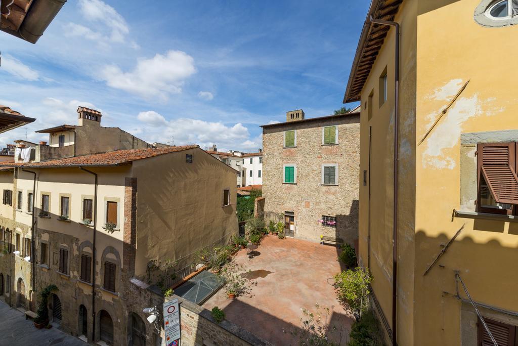 I Bei Ricordi - Historic Centre Apartment 6 Arezzo Exteriör bild