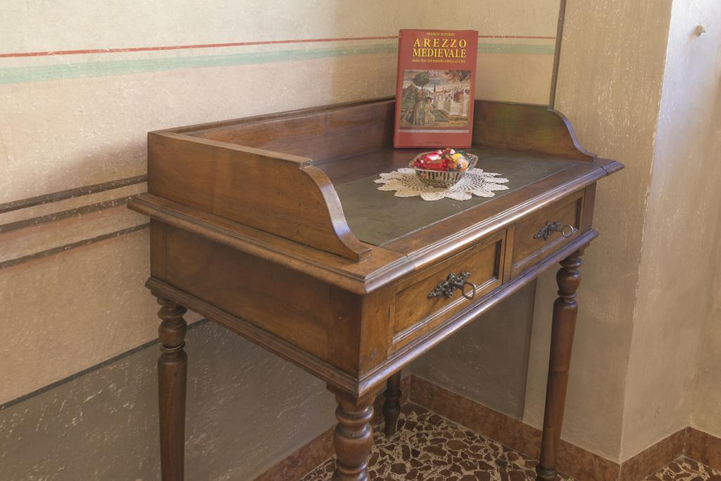 I Bei Ricordi - Historic Centre Apartment 6 Arezzo Exteriör bild
