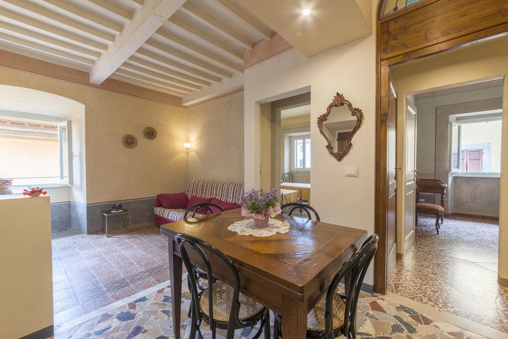 I Bei Ricordi - Historic Centre Apartment 6 Arezzo Exteriör bild